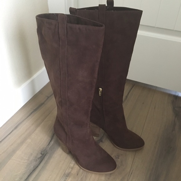 Charles by Charles David Boot - Picture 1 of 4